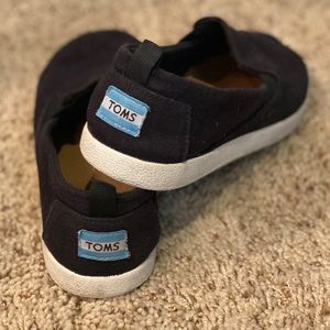 Toms Youth Canvas shoes